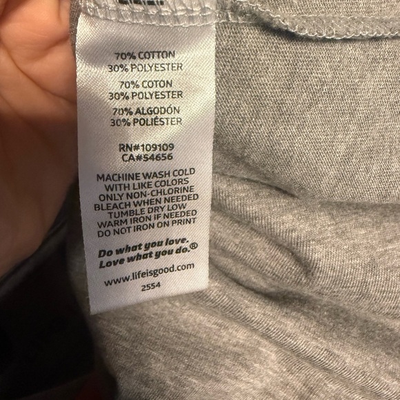 NWT Life is Good Women's Gray T-Shirt Size Medium - Picture 6 of 6